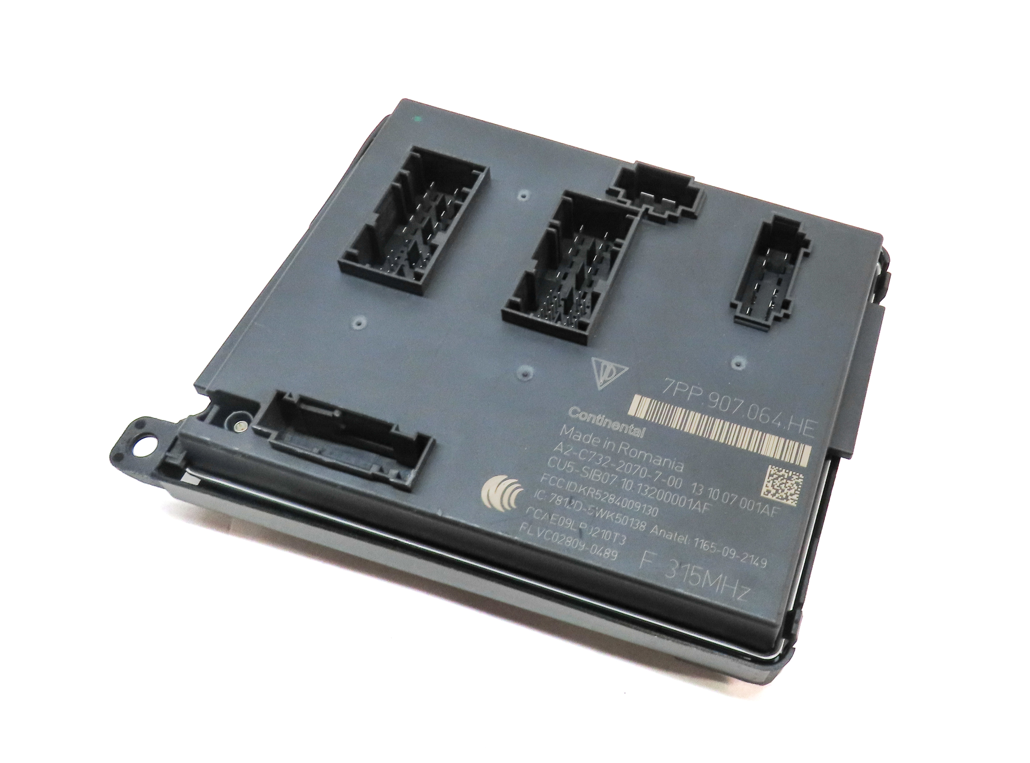 2013-2016 PORSCHE CAYENNE (958) LEFT FRONT BODY CONTROL MODULE BCM — exact item pictured
